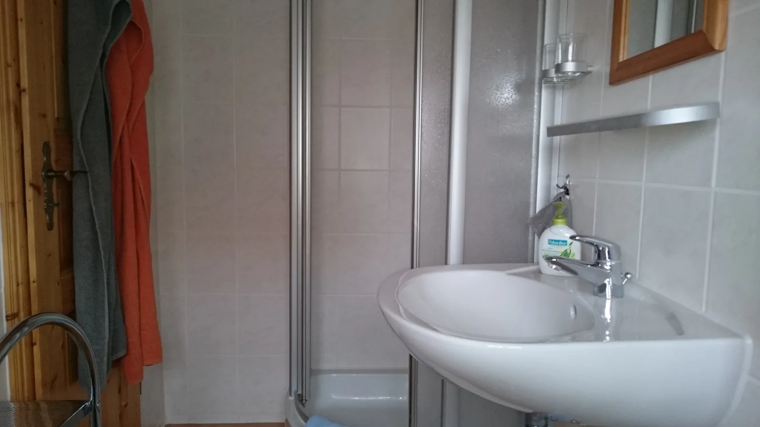 Dusche / Bad einer Ferienunterkunft in Neuendorf